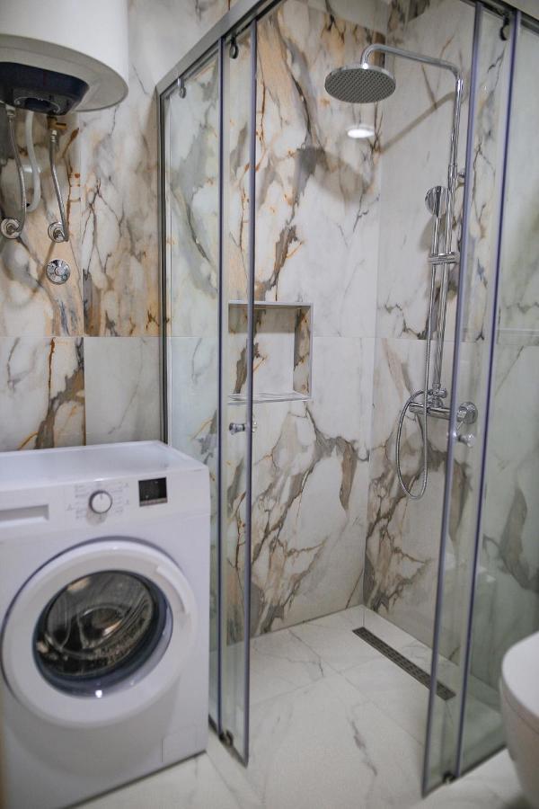 Allure Apartments Улцин Екстериор снимка