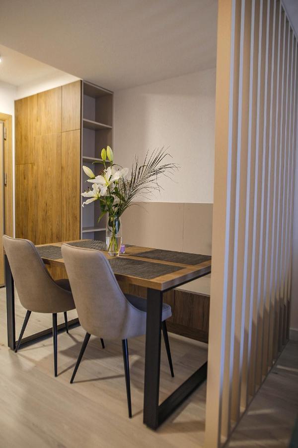 Allure Apartments Улцин Екстериор снимка