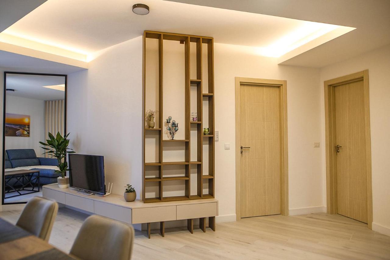 Allure Apartments Улцин Екстериор снимка