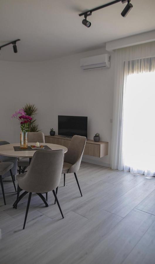 Allure Apartments Улцин Екстериор снимка