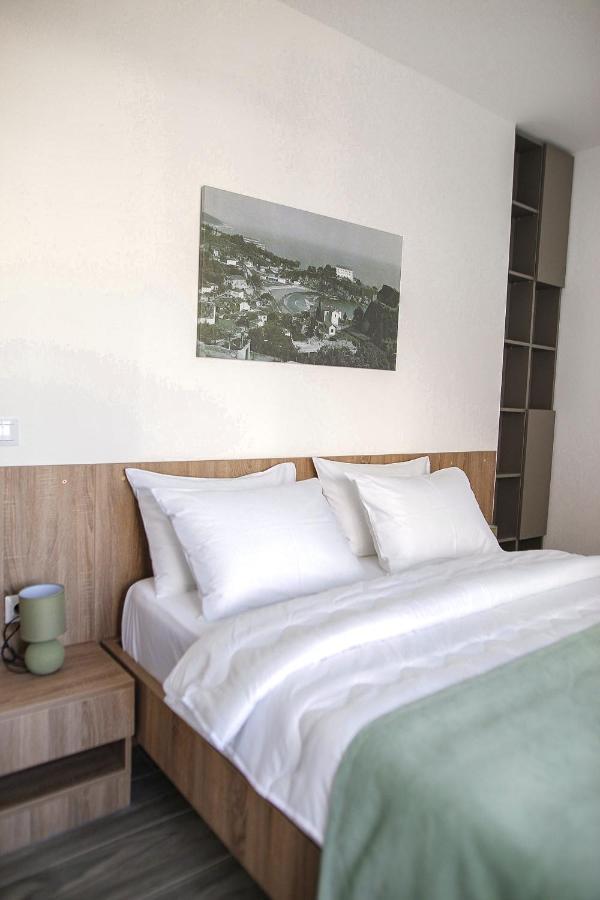 Allure Apartments Улцин Екстериор снимка